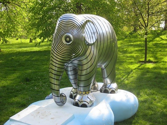 london-elephants03.jpg