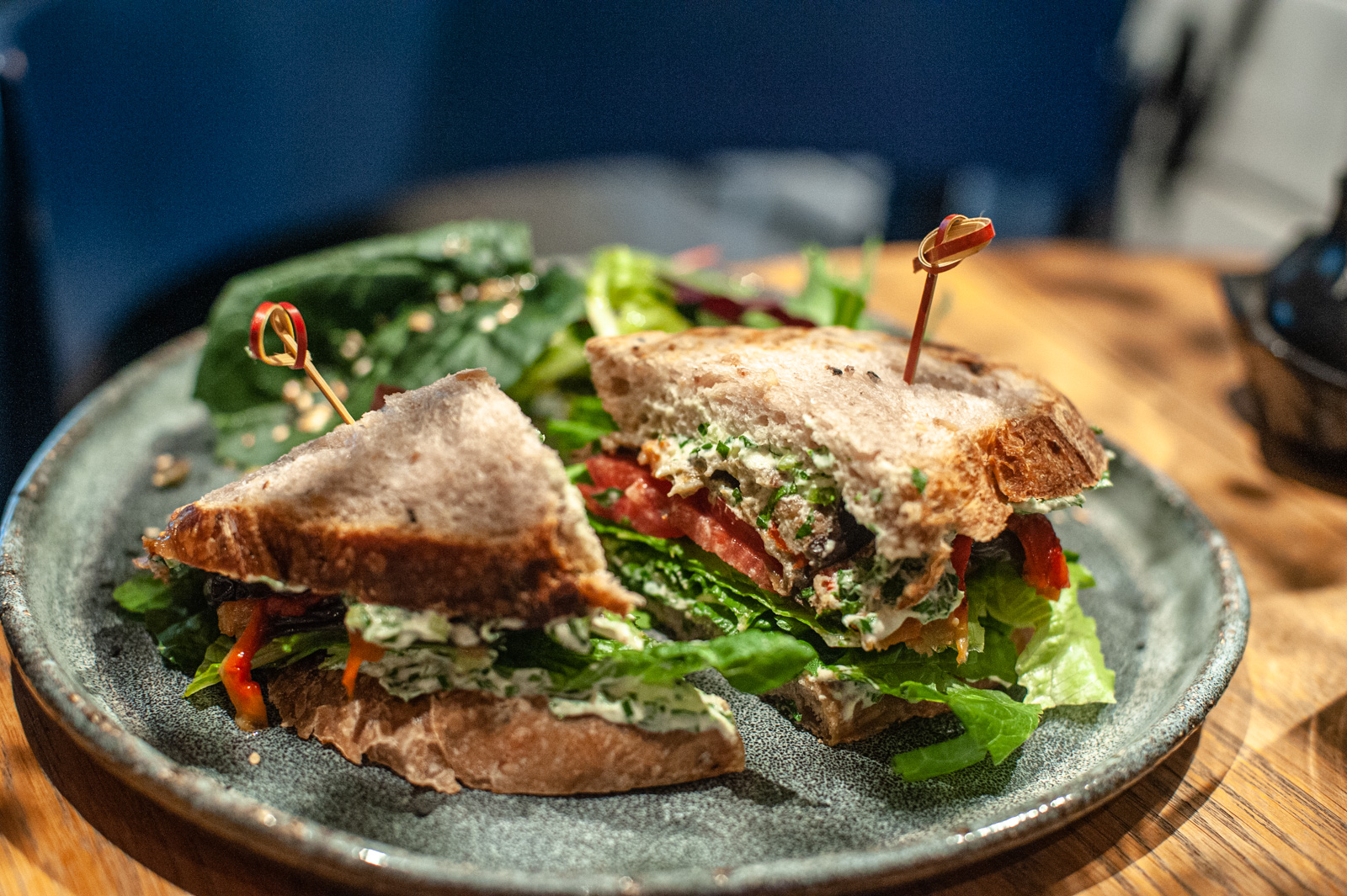 циники кафе