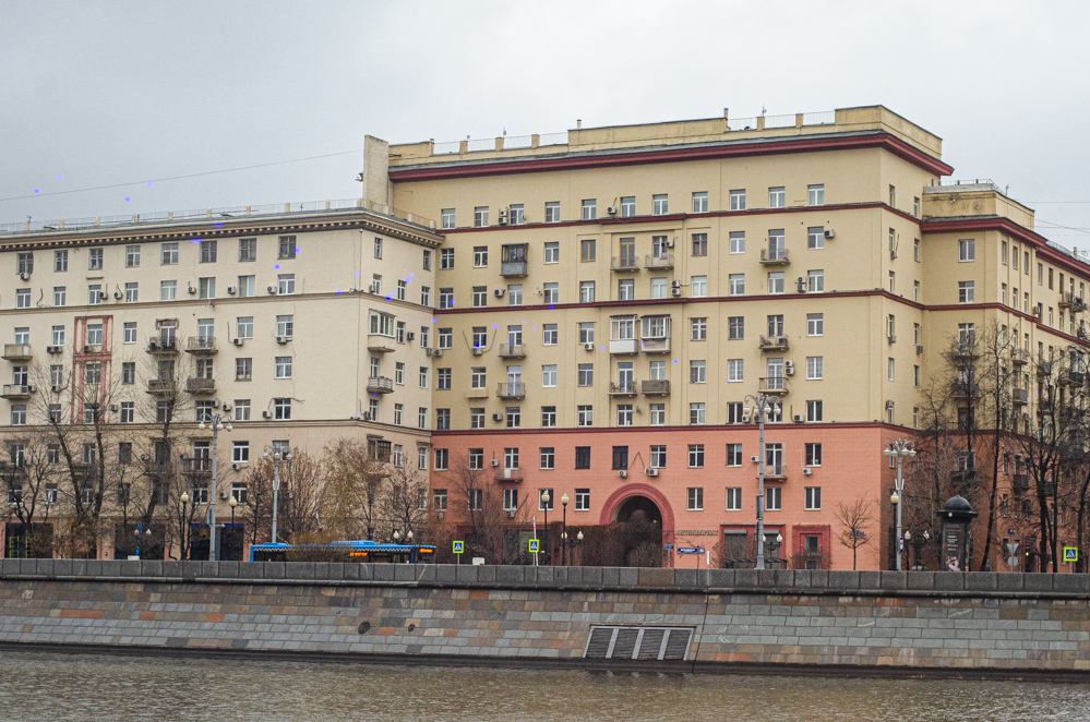 Фрунзенская набережная