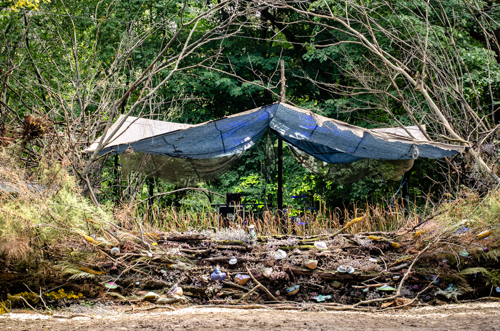 Живая сцена