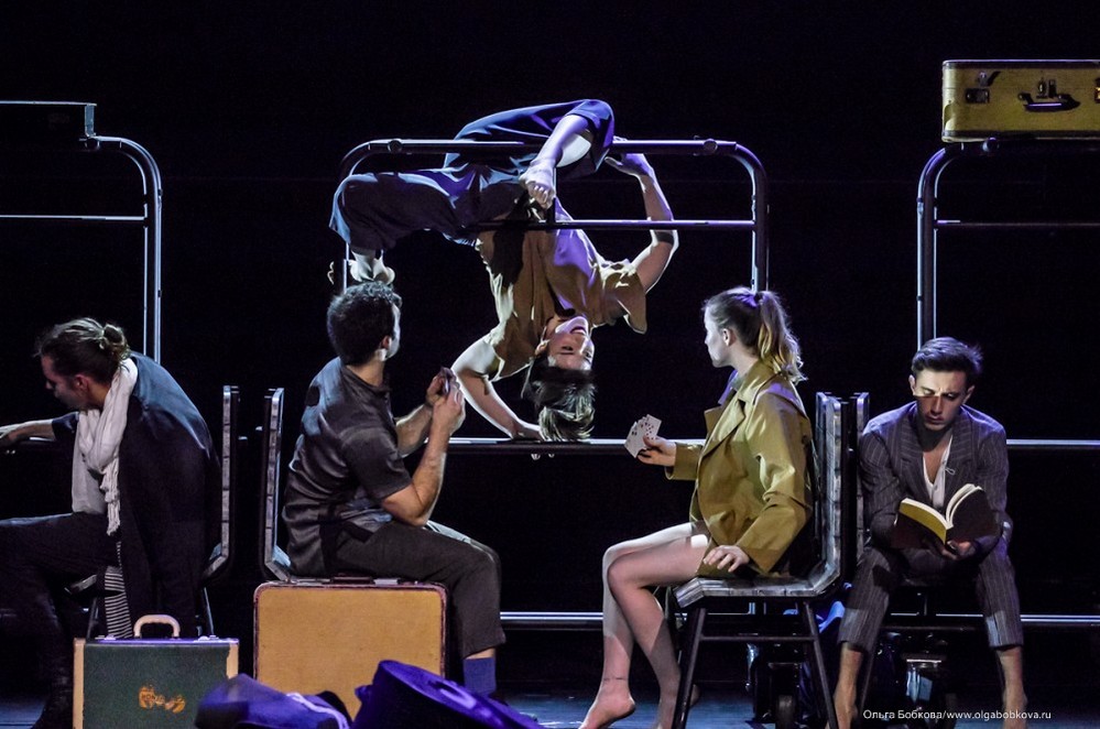 7-fingers-passengers