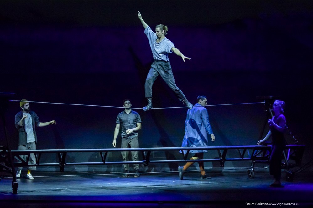 7-fingers-passengers