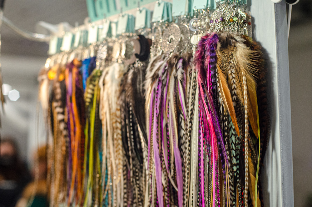 перья в волосы