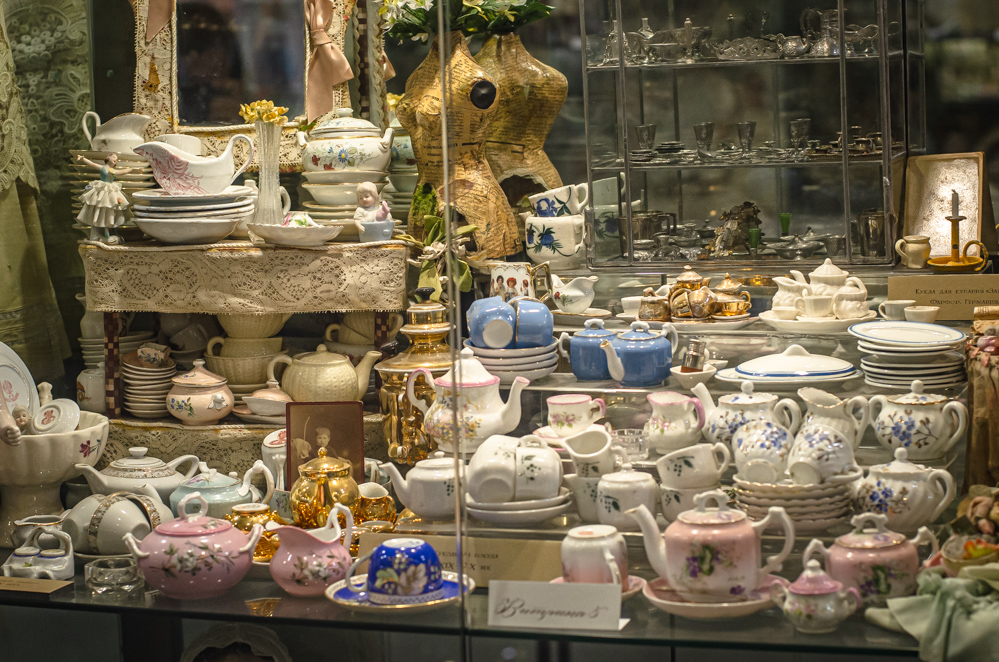 музей кукол работа