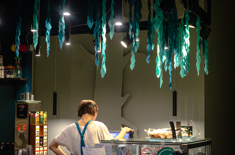 мультимедиа галерея лес москва