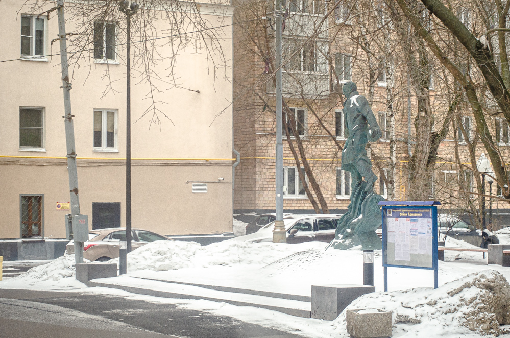 памятник булгакову