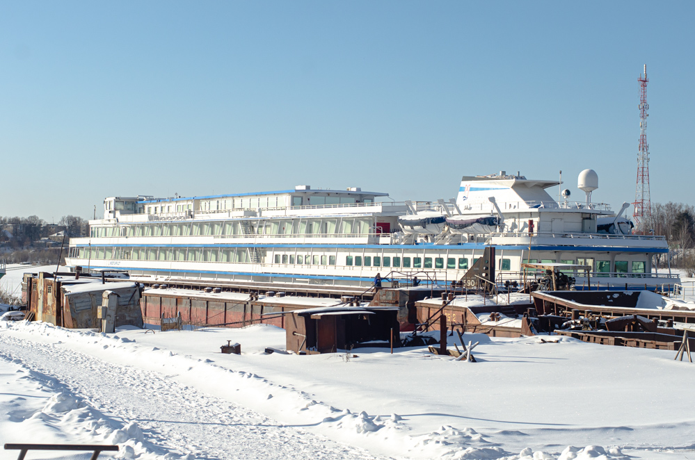 Теплоход Россия