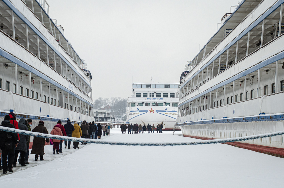 теплоход россия мостурфлот