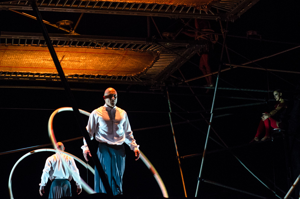 паря над бездной мюзикл