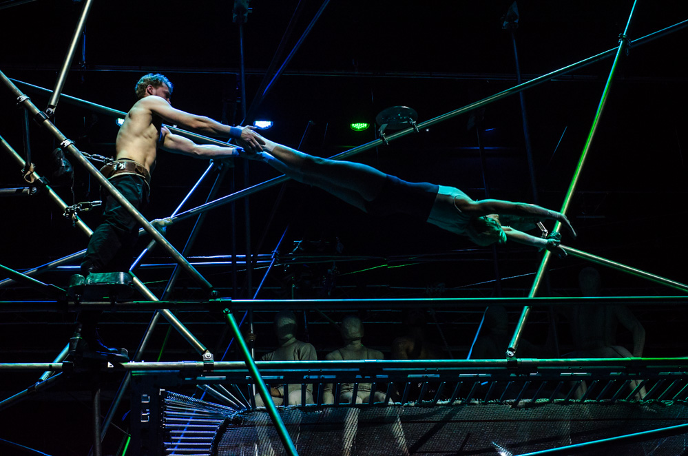 мюзикл пари над бездной