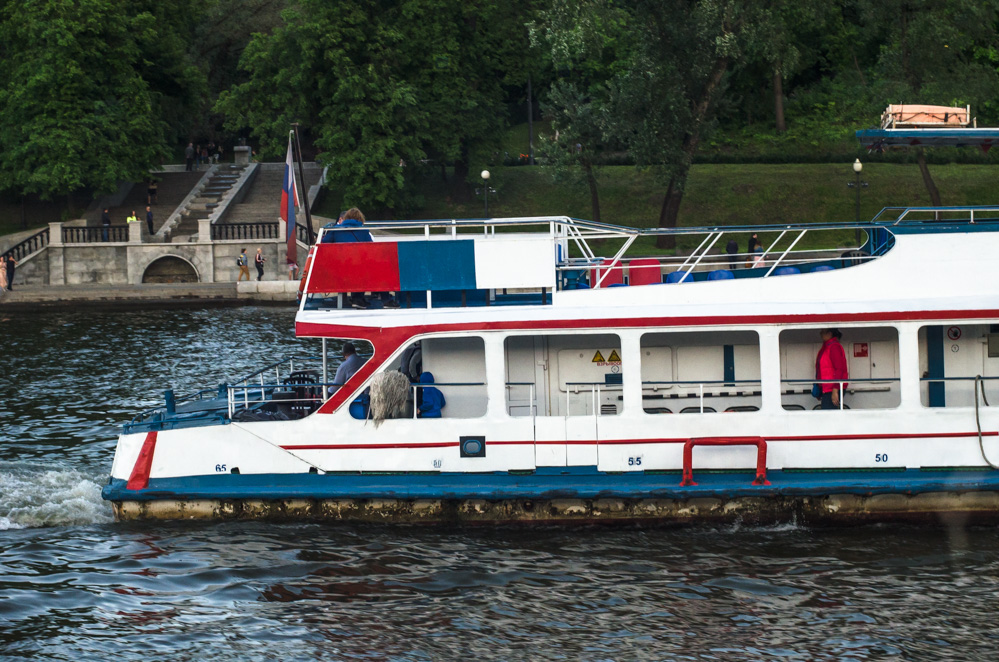 теплоход москва