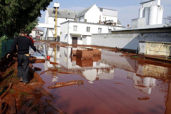red-sludge05.jpg