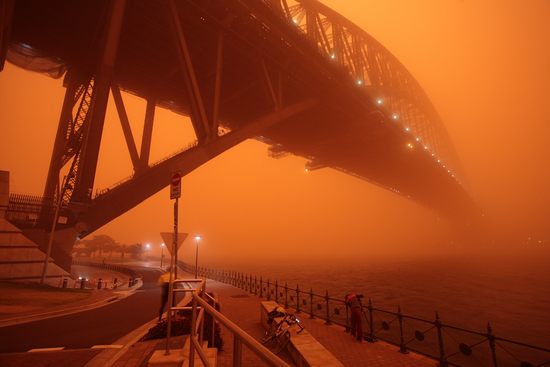 sand-storm-over-sydney05.jpg