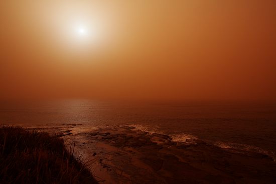 sand-storm-over-sydney09.jpg