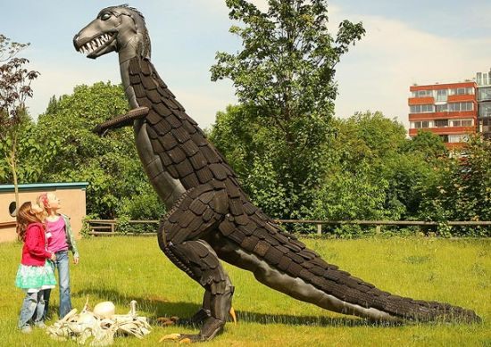 Tyrerannosaurus (Шинозавр) Tyrerannosaurus (Шинозавр)